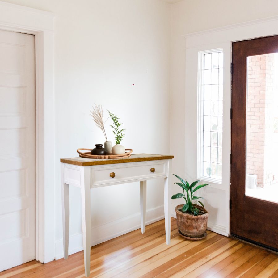 Console table 